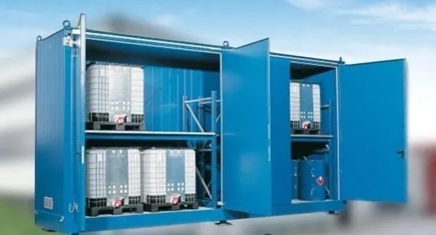 Laboratorijos saugos „Nematomas sargas“: kiek svarbu lauke esantis sprogimui atsparus pavojingų cheminių medžiagų konteineris?